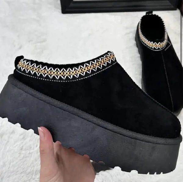Teenage/Ladies Black Jaz Platform Slippers - Sole Appropriate For Indoor or Outdoor Wear