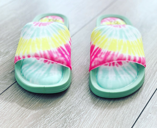 Green Tie Dye Sliders