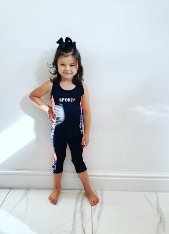 Black Ezlynn Gym Set