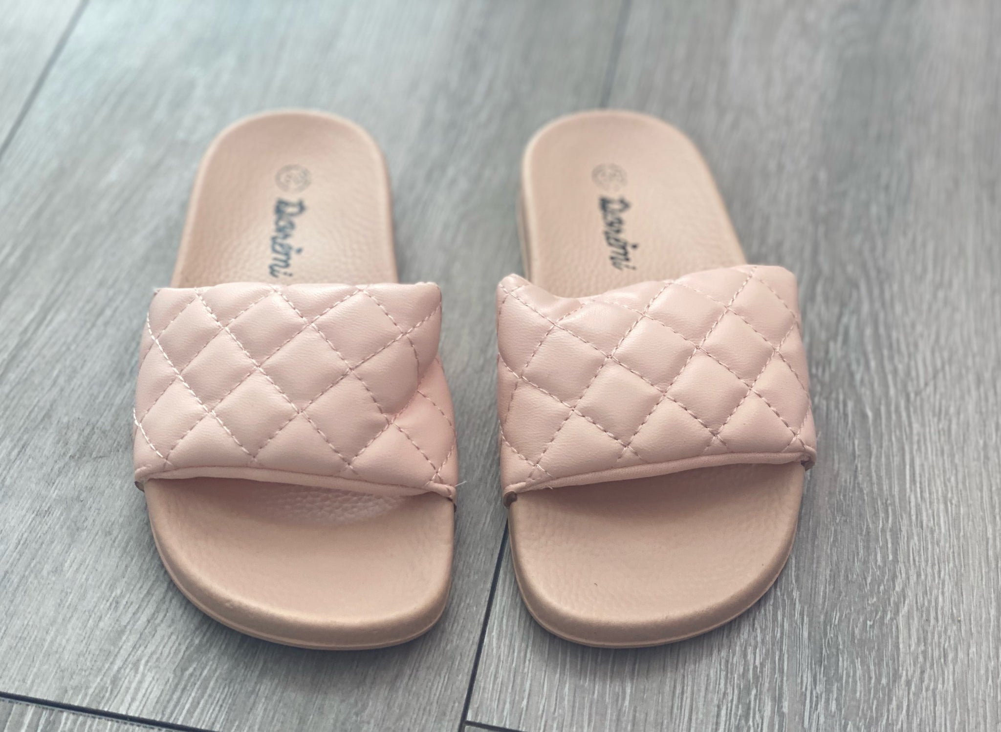 Pink Luana Sliders
