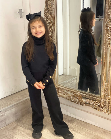 Black Lavanaya Knitted Pants Set