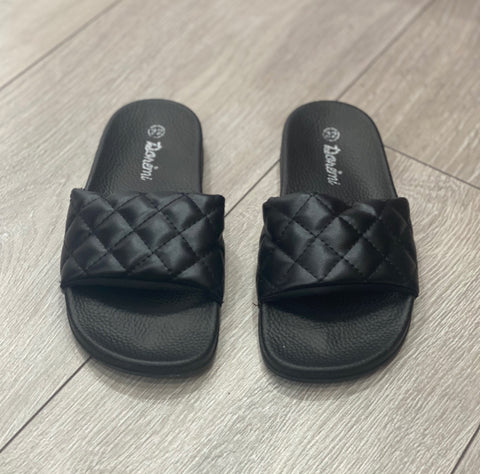Black Luana Sliders